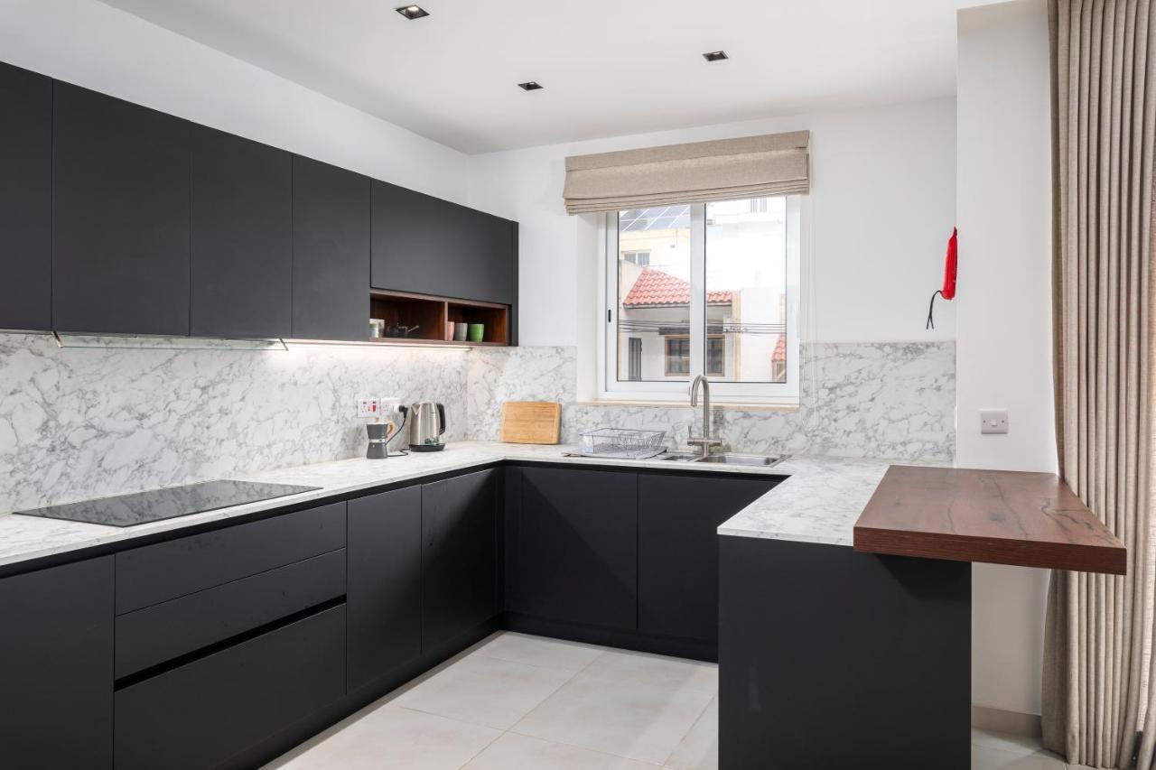 Modern 3Br Stylish Apartment With Large Balcony - Close To St Julians And St Georges Bay Is-Swieqi Екстер'єр фото