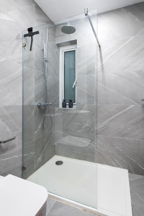 Modern 3Br Stylish Apartment With Large Balcony - Close To St Julians And St Georges Bay Is-Swieqi Екстер'єр фото