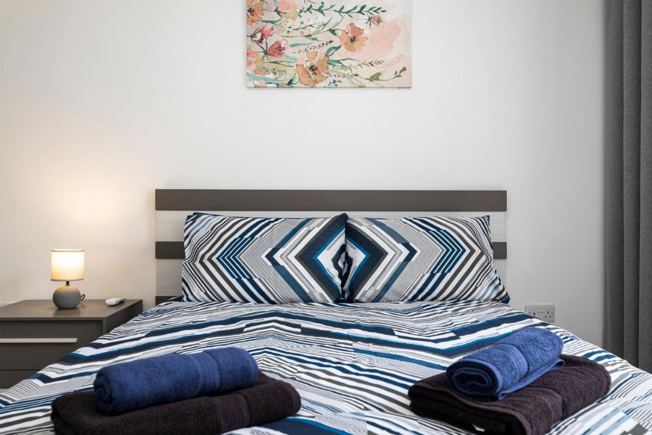 Modern 3Br Stylish Apartment With Large Balcony - Close To St Julians And St Georges Bay Is-Swieqi Екстер'єр фото