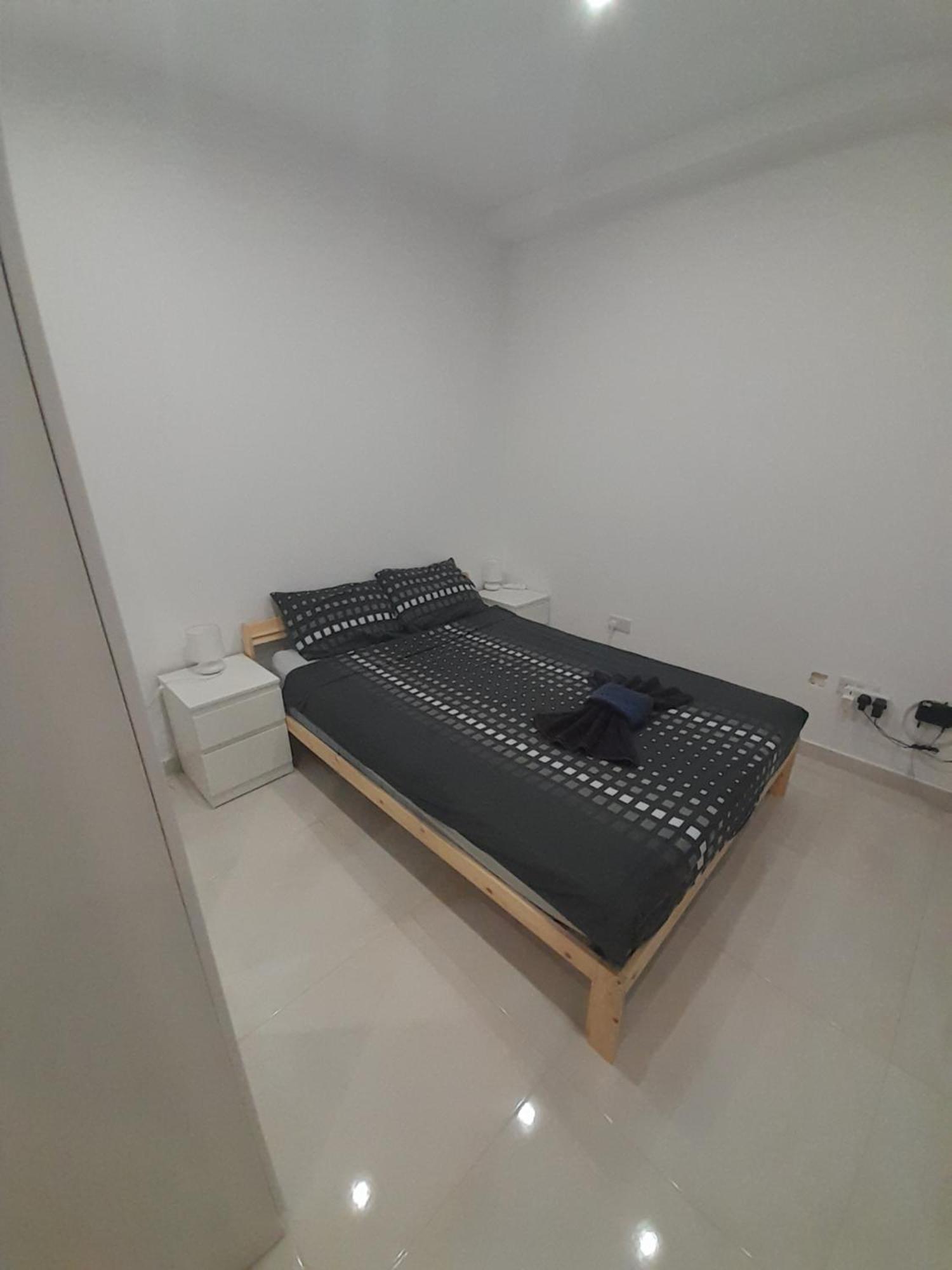 Modern 3Br Stylish Apartment With Large Balcony - Close To St Julians And St Georges Bay Is-Swieqi Екстер'єр фото